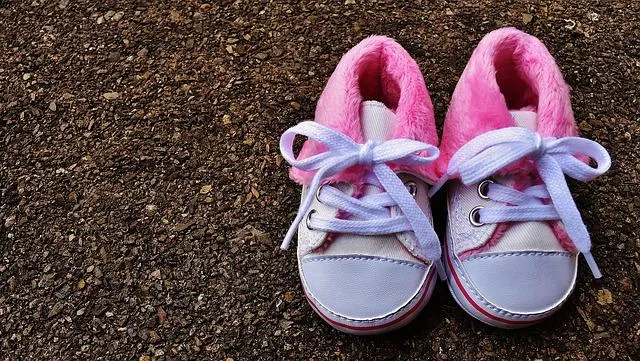 Jak kupić odpowiednie buty dziecięce?